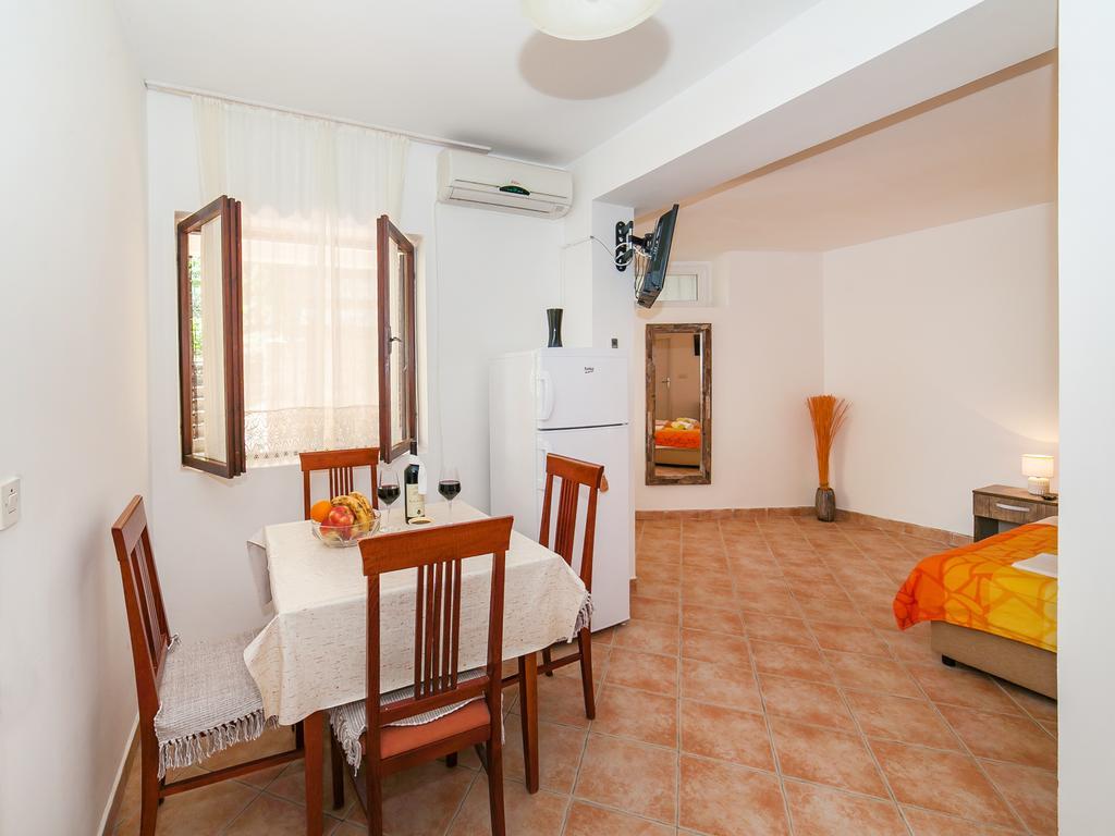 Apartments Midzor Petrovac na moru Exterior foto